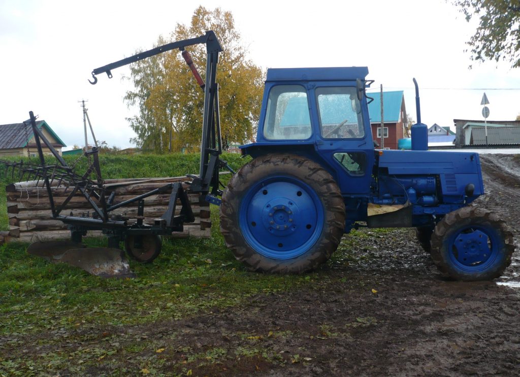 Права на трактор в Красновишерске